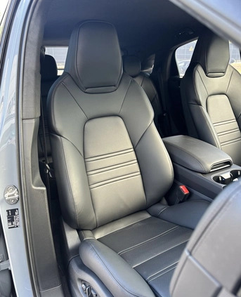 Porsche Cayenne cena 1132400 przebieg: 5, rok produkcji 2023 z Dobrzyń nad Wisłą małe 352